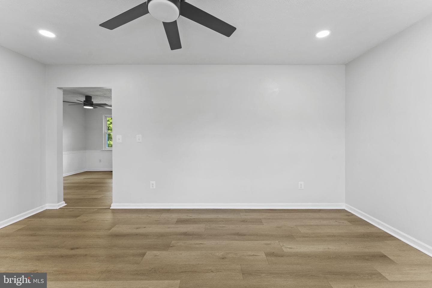 360 Elizabeth Street photo 10