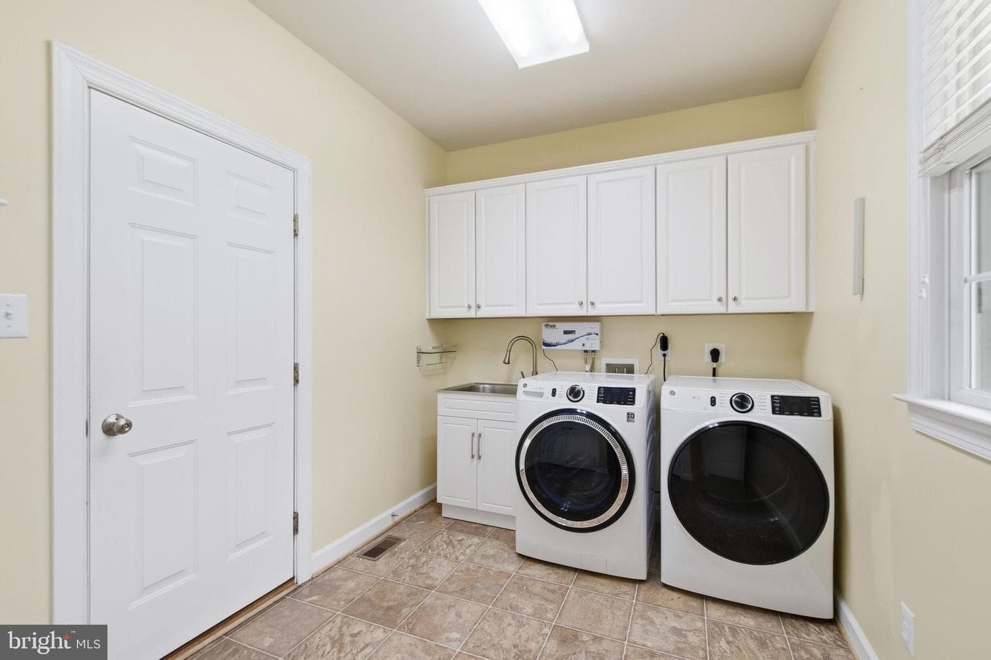 11405 Rotherwood Drive photo 36