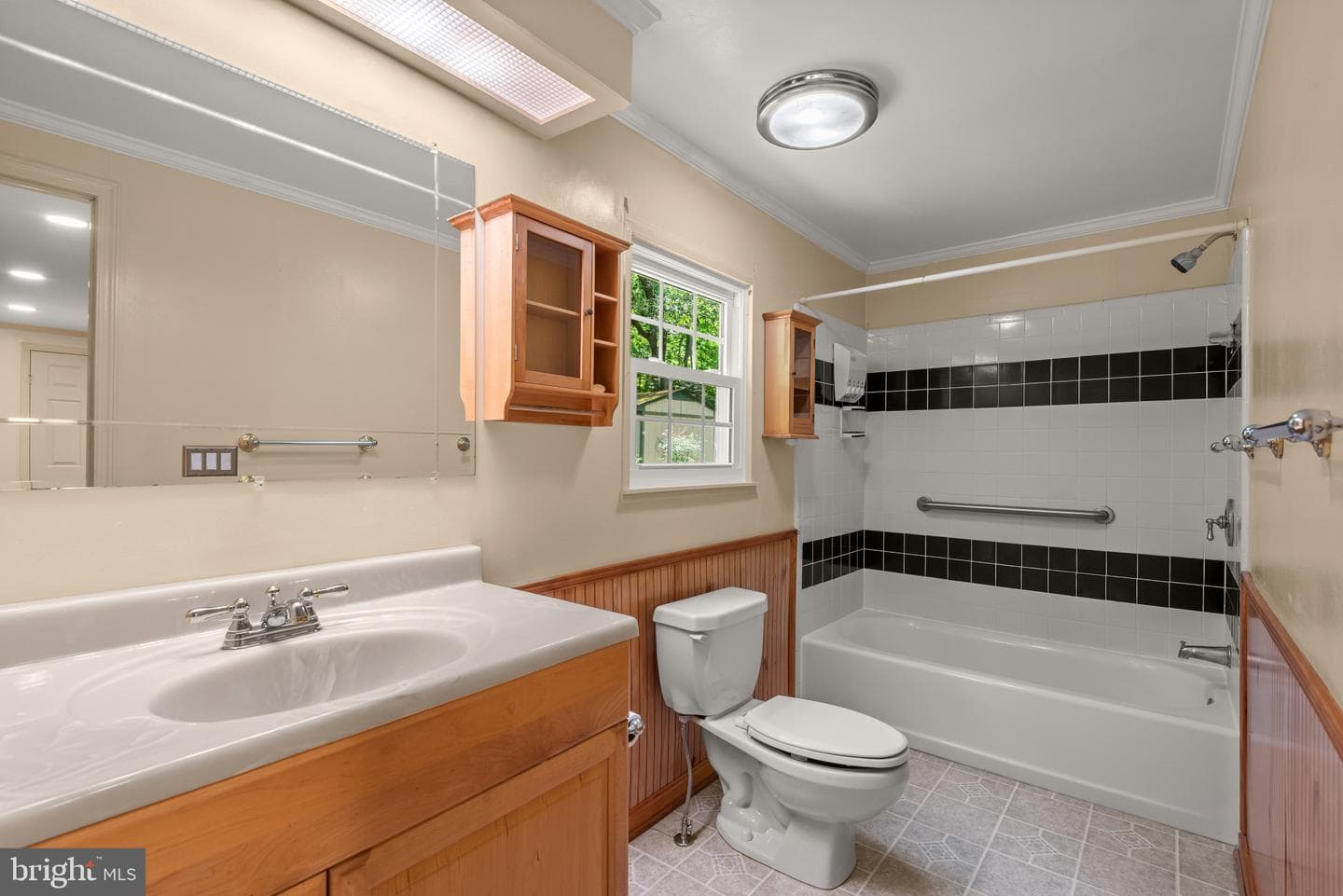 925 Jones Drive photo 14