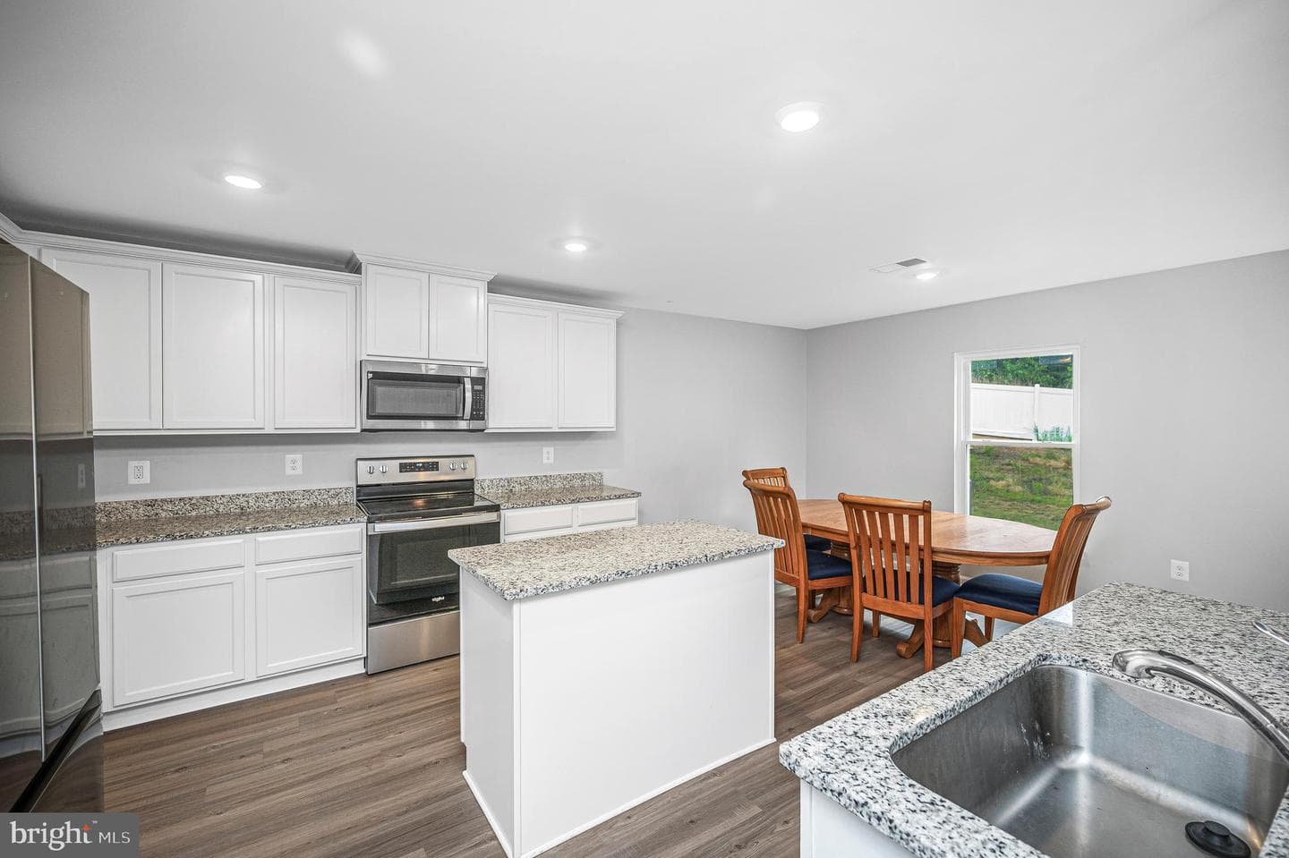 17086 Rollins Road photo 20