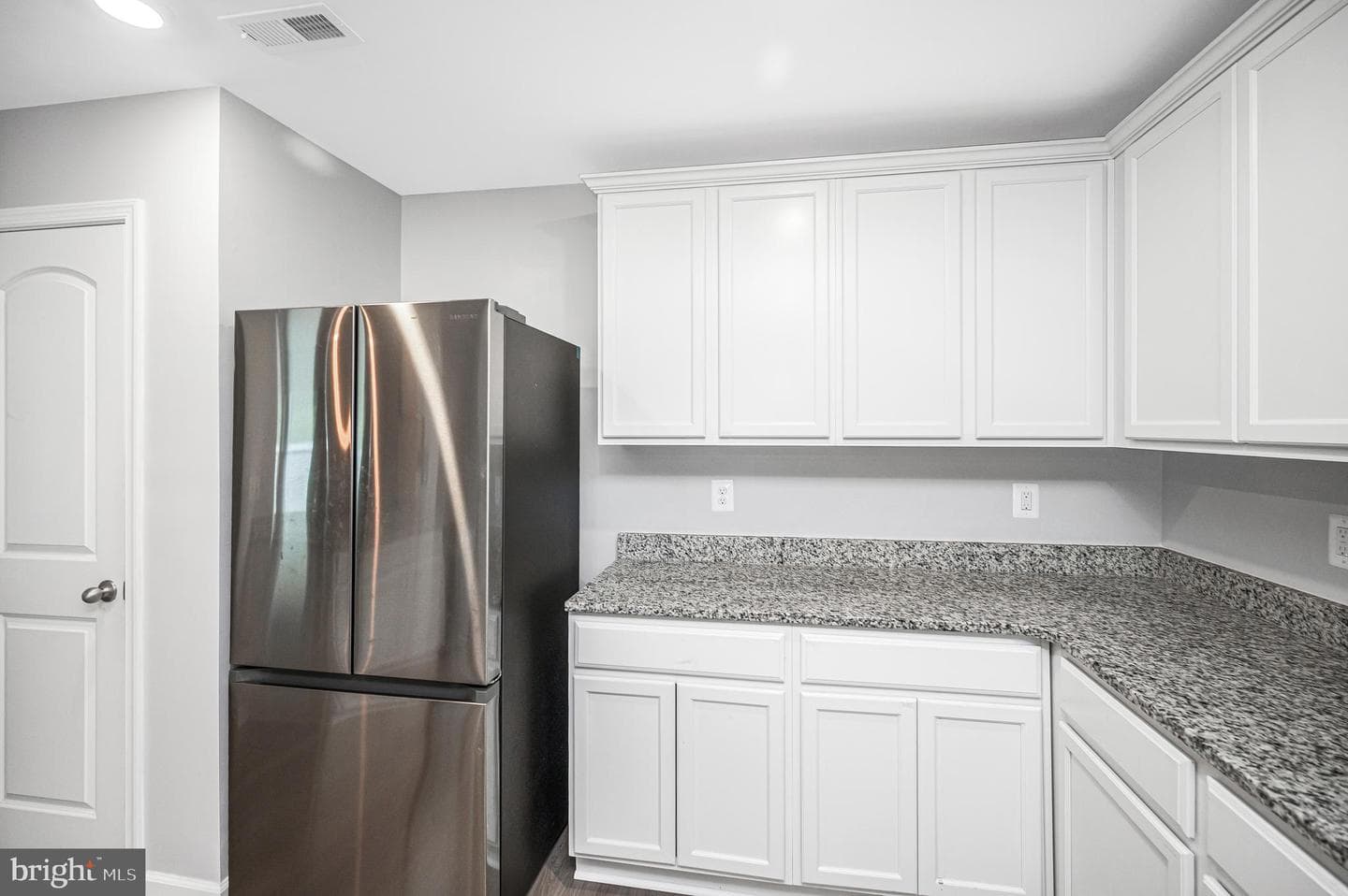17086 Rollins Road photo 23