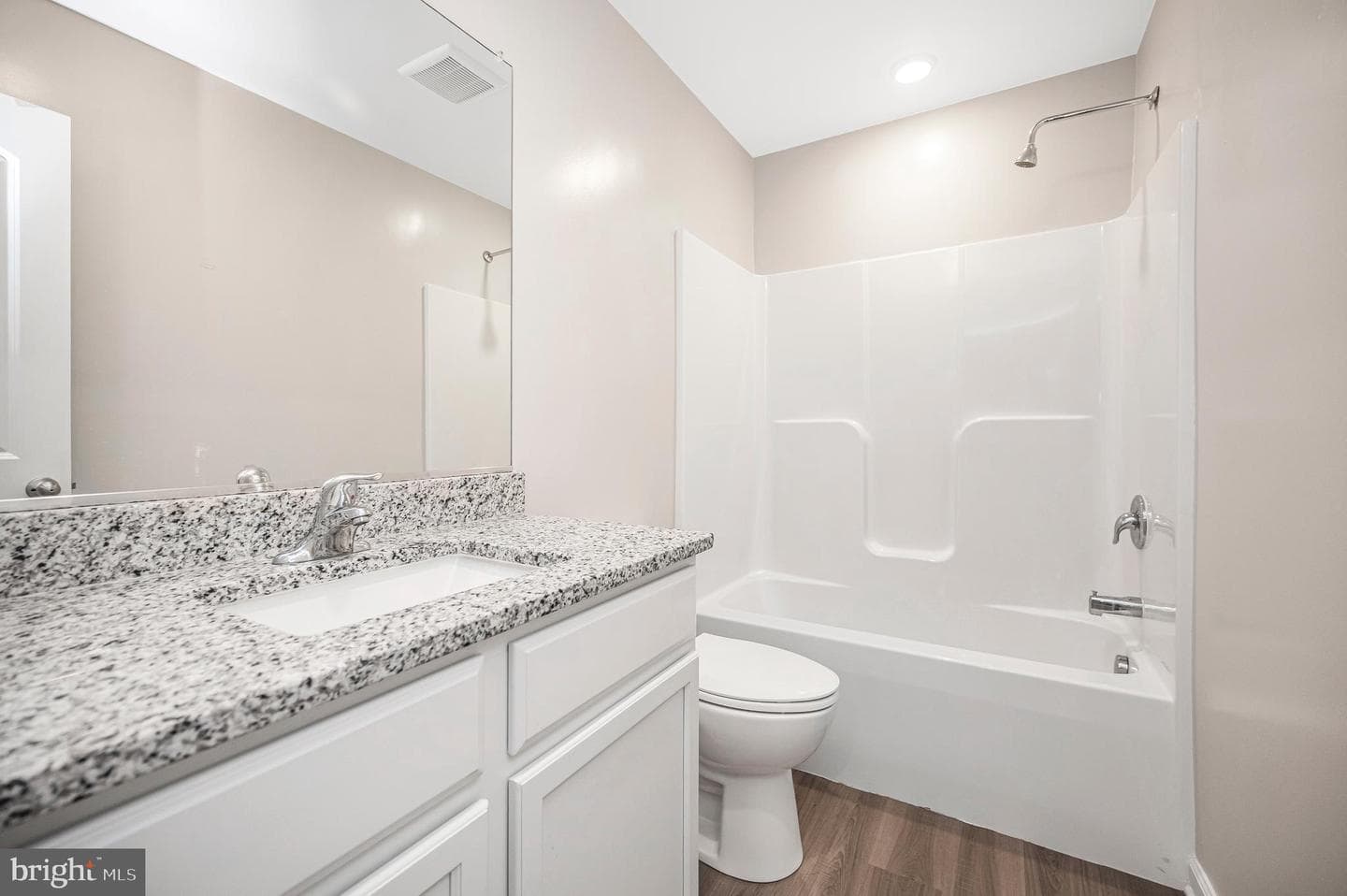 17086 Rollins Road photo 39