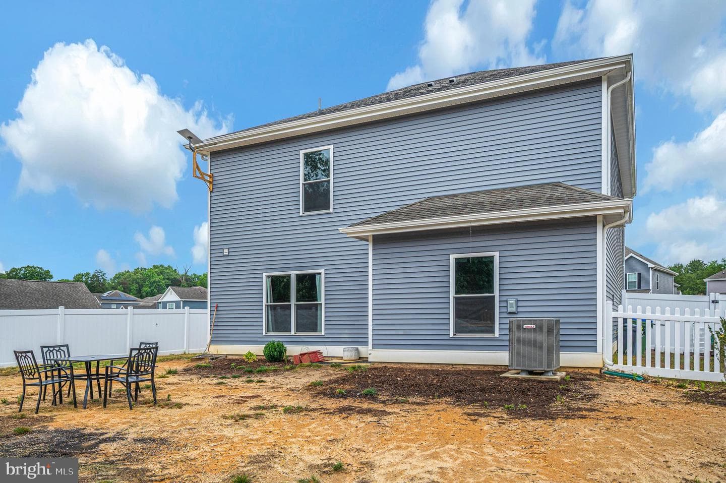 17086 Rollins Road photo 45