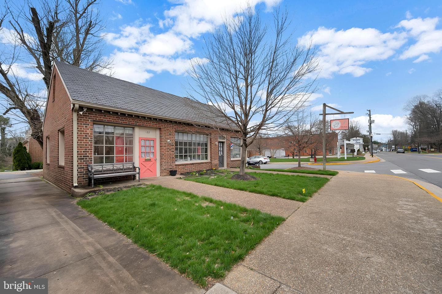 17086 Rollins Road photo 54