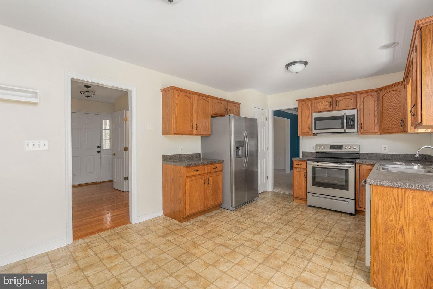 201 Lake Caroline Drive photo 29