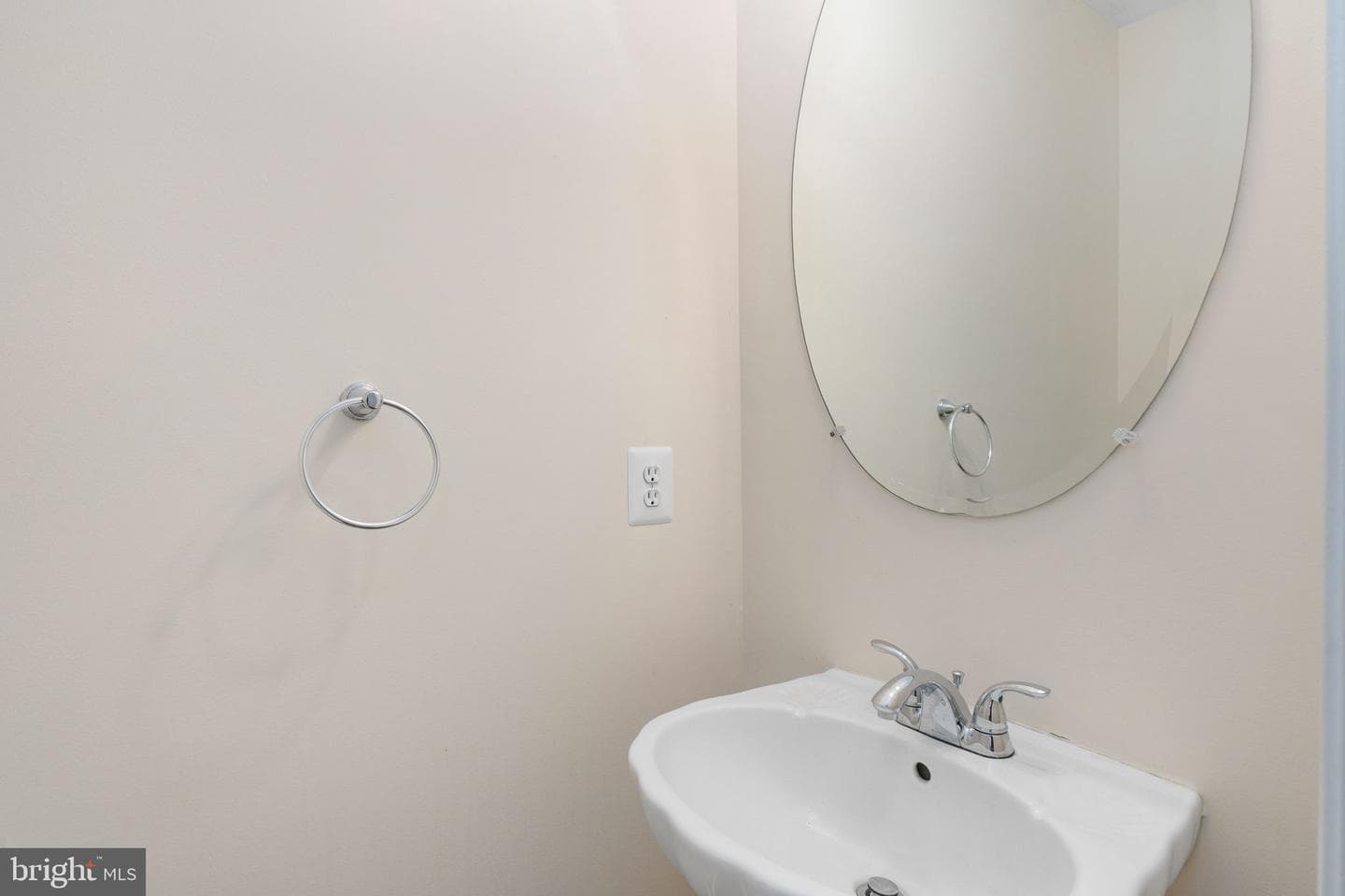 201 Lake Caroline Drive photo 8