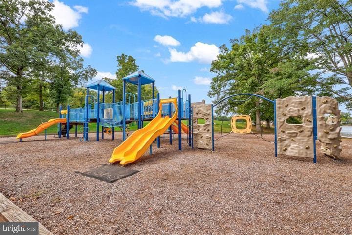 902 Jones Drive photo 8