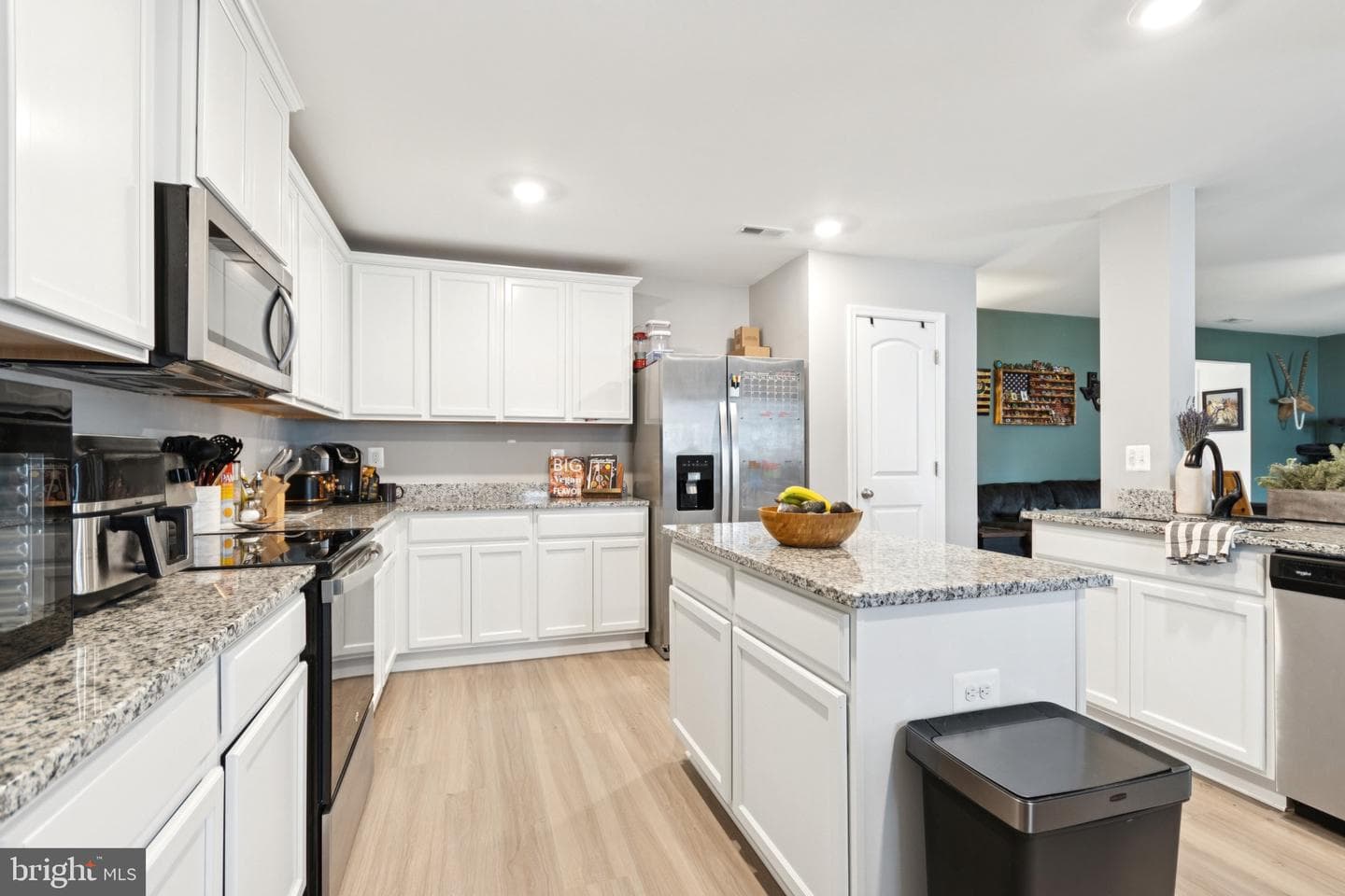 17063 Rollins Road photo 13