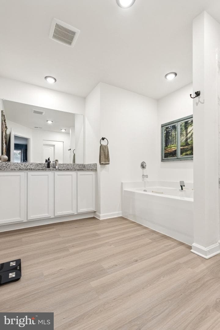 17063 Rollins Road photo 24