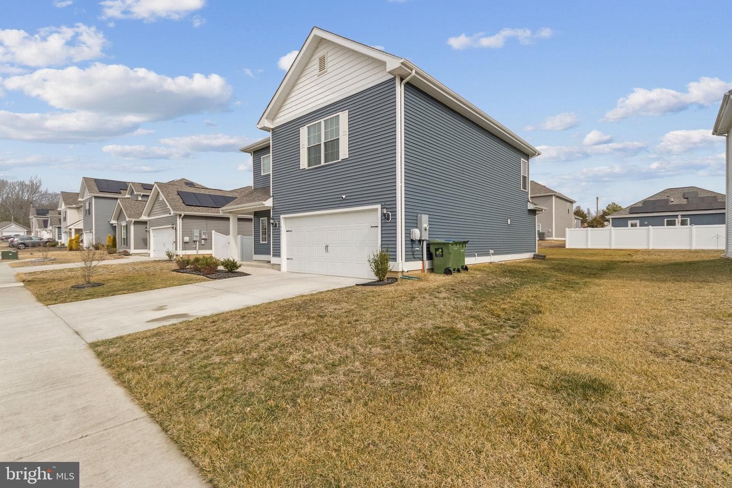 17063 Rollins Road photo 3