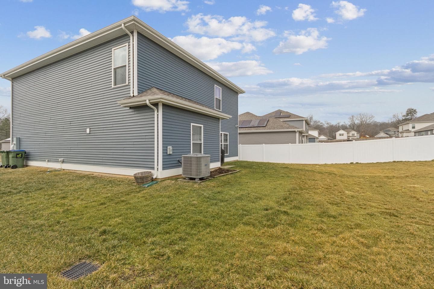 17063 Rollins Road photo 37