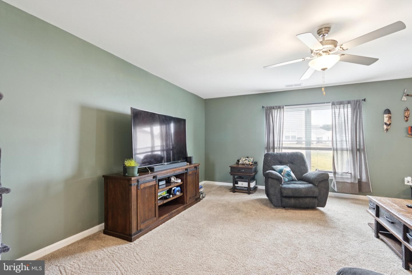 17063 Rollins Road photo 9