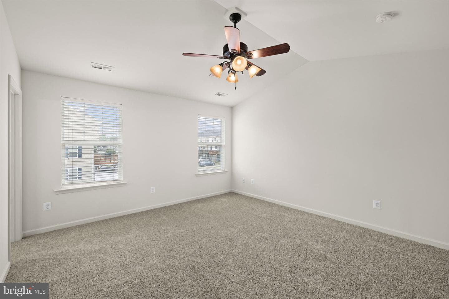 7278 Statesman Boulevard photo 12