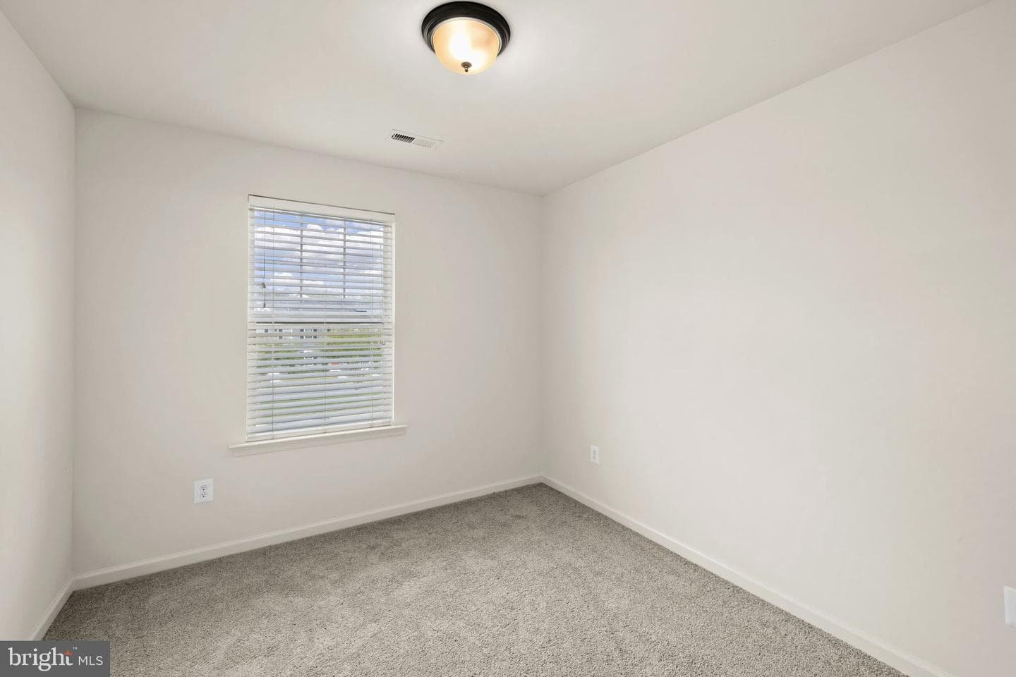 7278 Statesman Boulevard photo 19