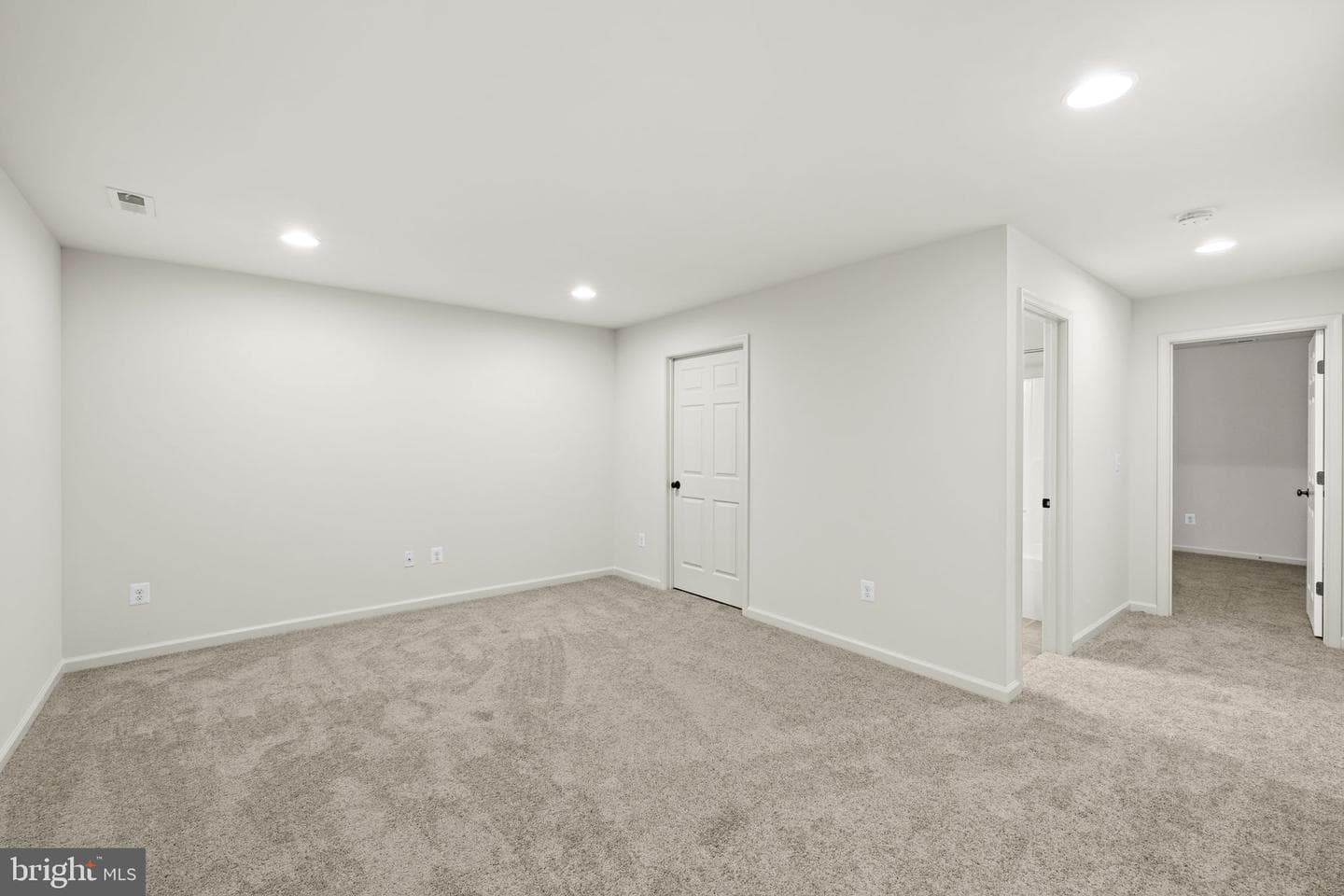 7278 Statesman Boulevard photo 22