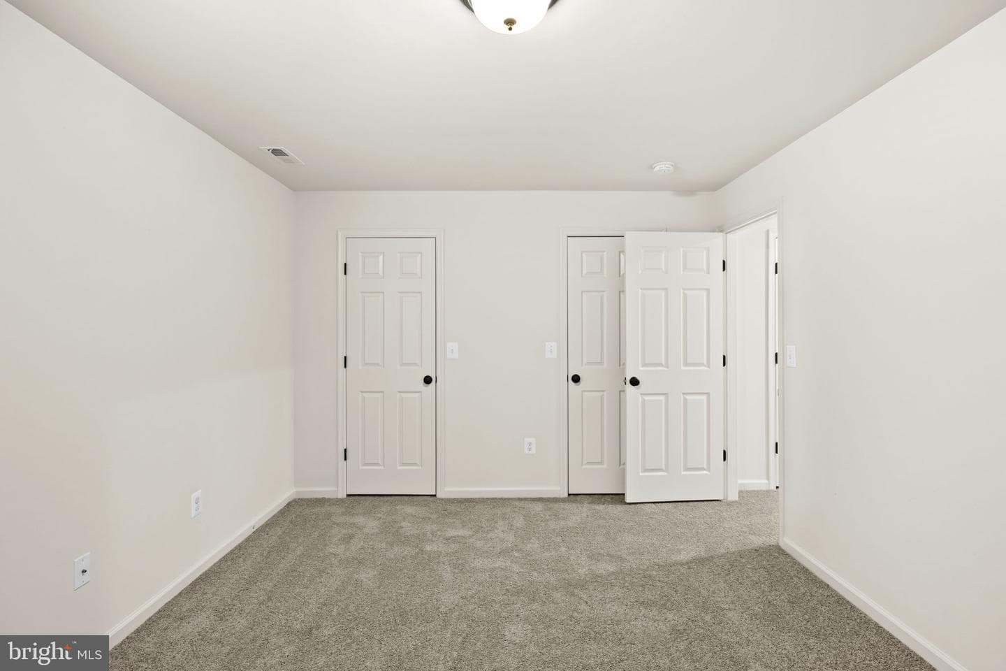 7278 Statesman Boulevard photo 25