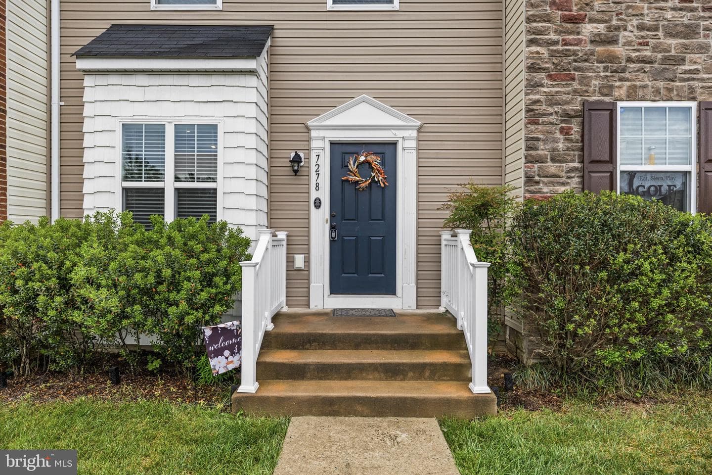 7278 Statesman Boulevard photo 4