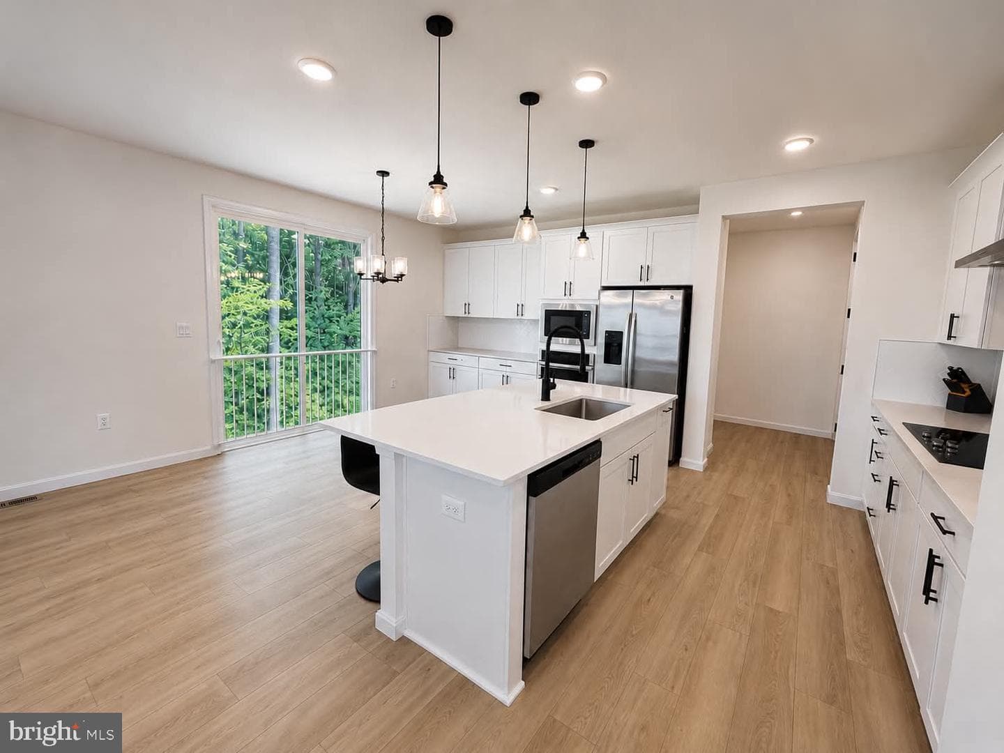 7119 Resolution Way photo 12