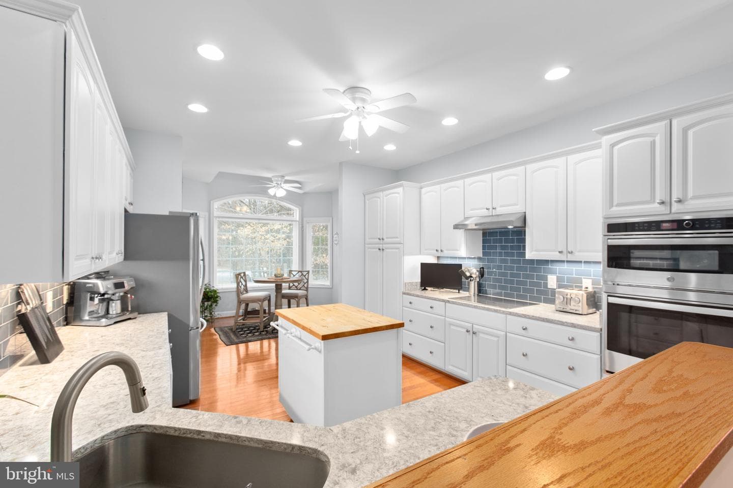 328 Lake Caroline Drive photo 16