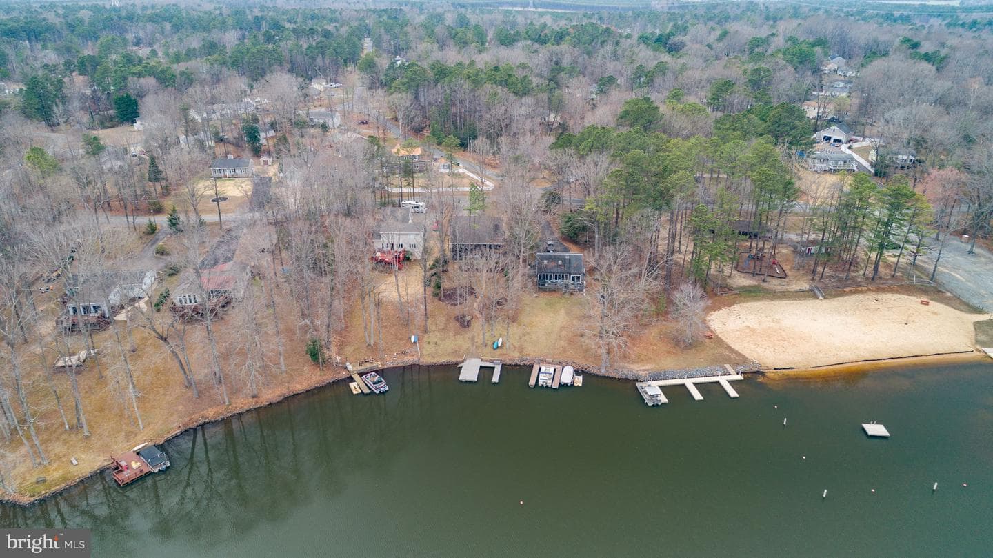 328 Lake Caroline Drive photo 70