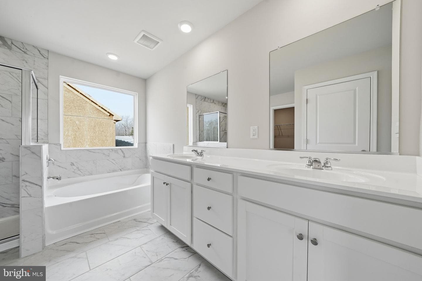 17466 Clark & York Boulevard photo 21