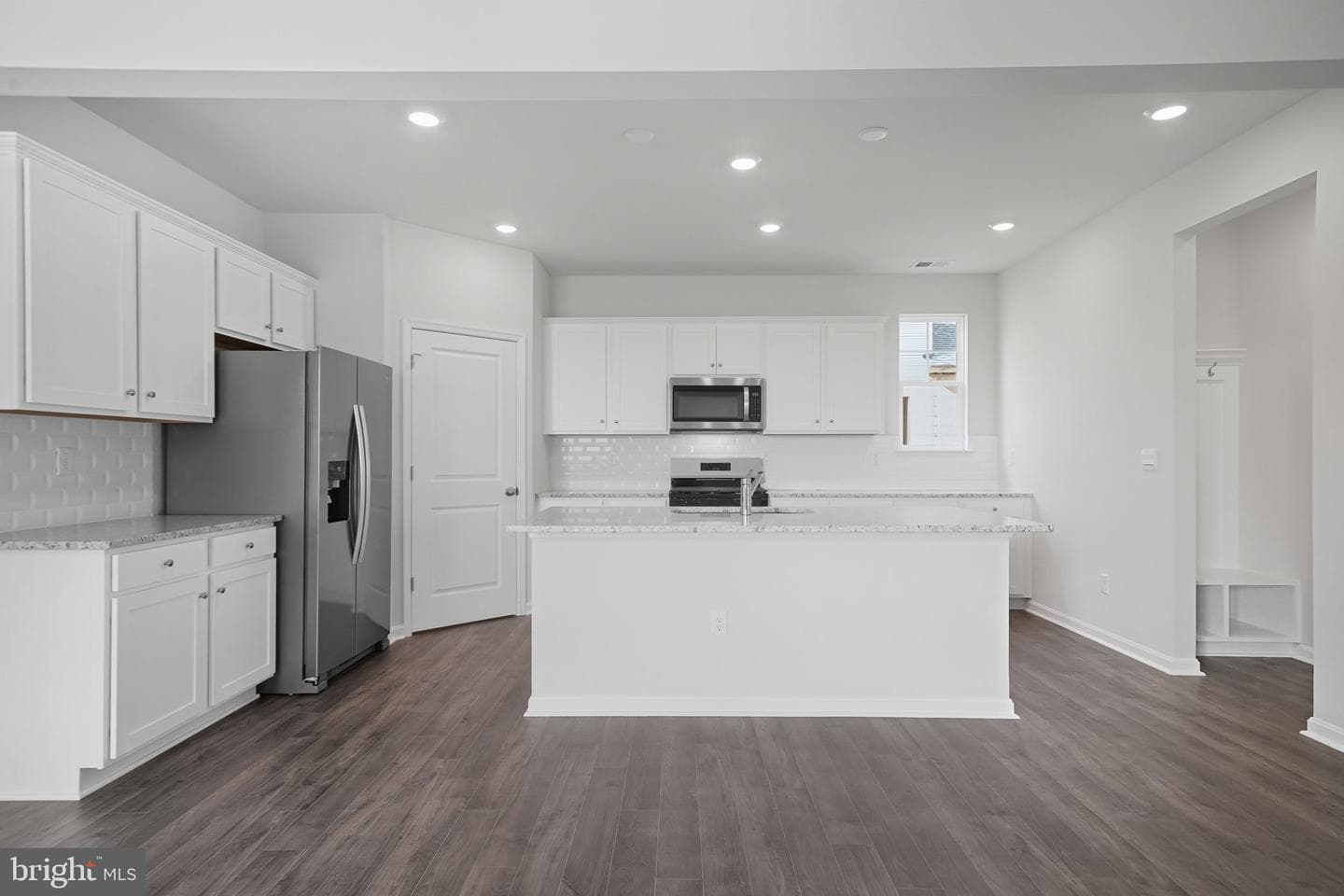 17466 Clark & York Boulevard photo 8