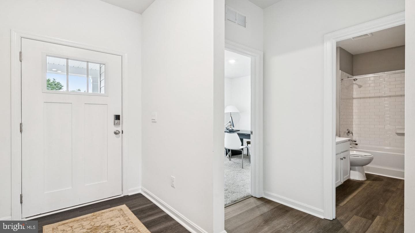6316 Sterling Way photo 2