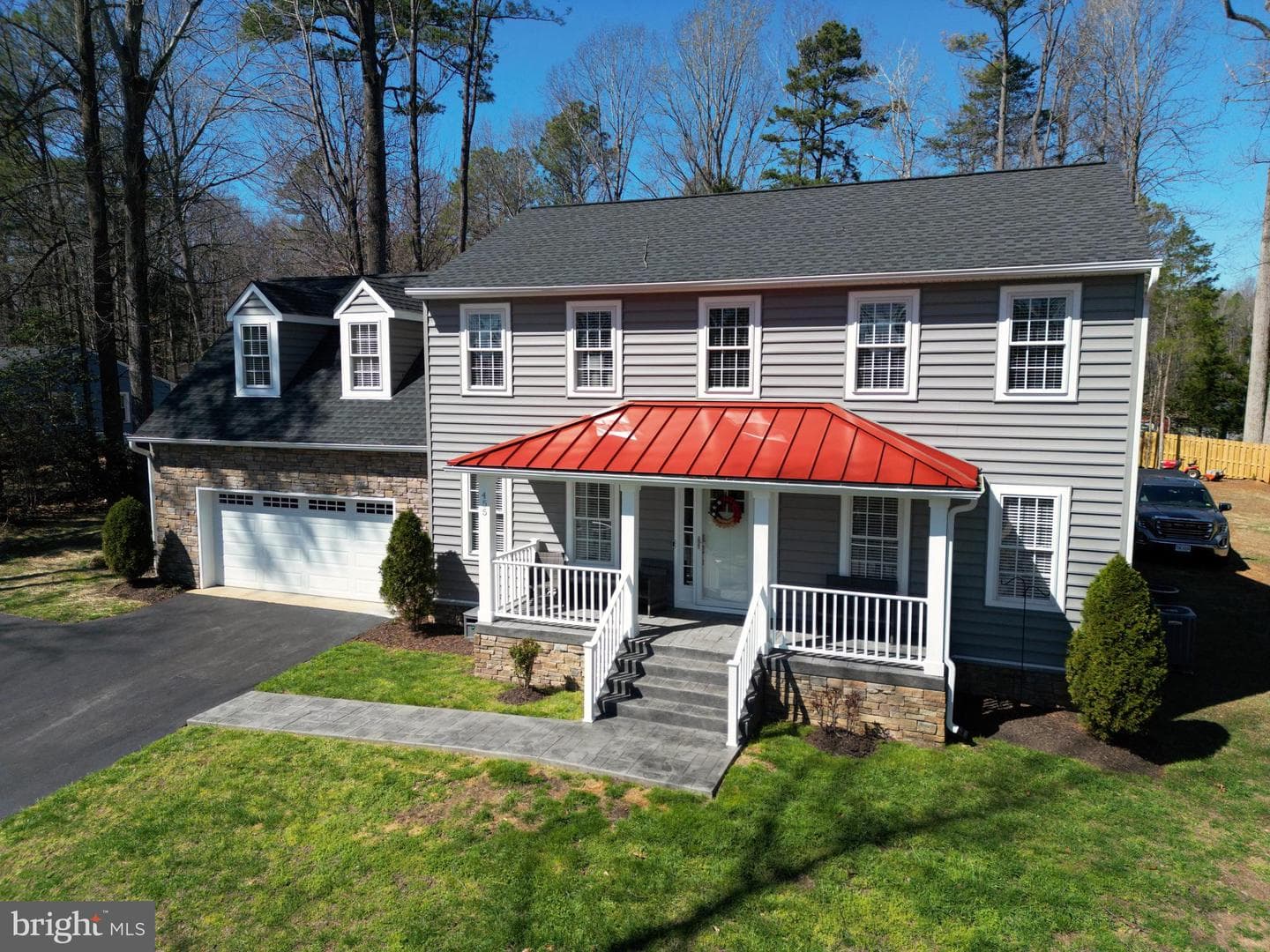 455 Lake Caroline Drive photo 2