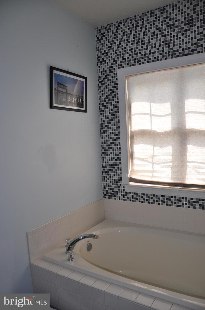 10621 Gallant Fox Way photo 32