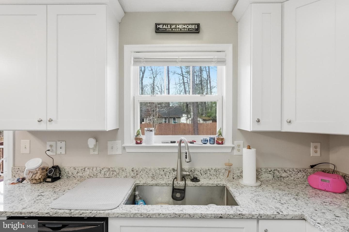 219 Hollyside Drive photo 14