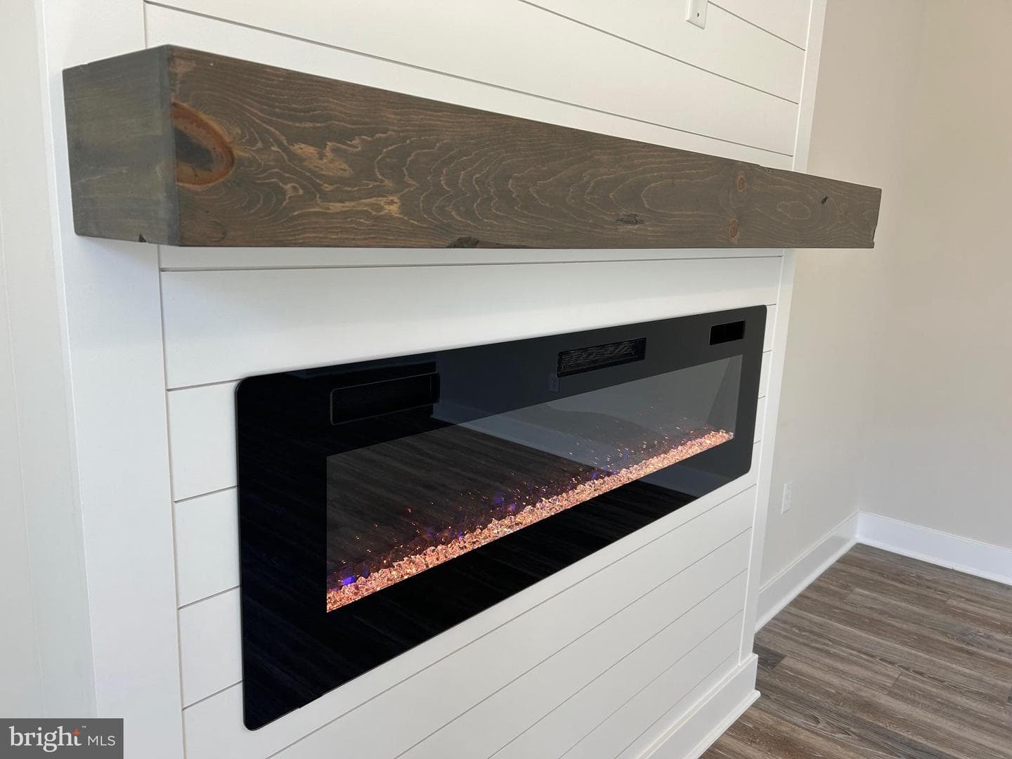 200 Victoria Drive photo 16