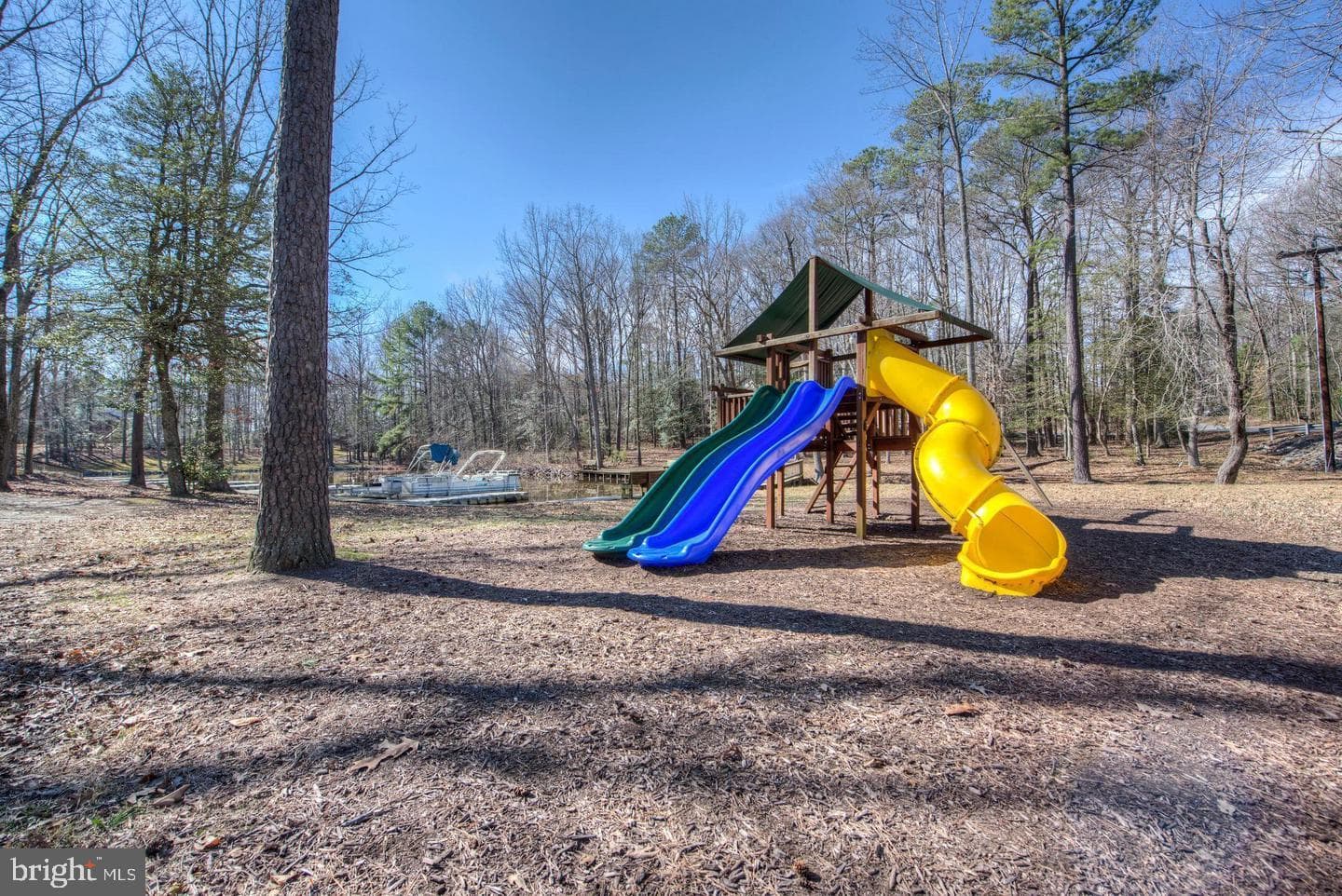 200 Victoria Drive photo 41