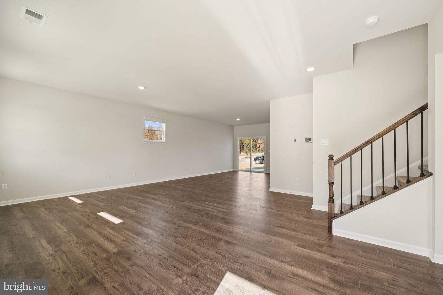 6269 Sterling Way photo 4