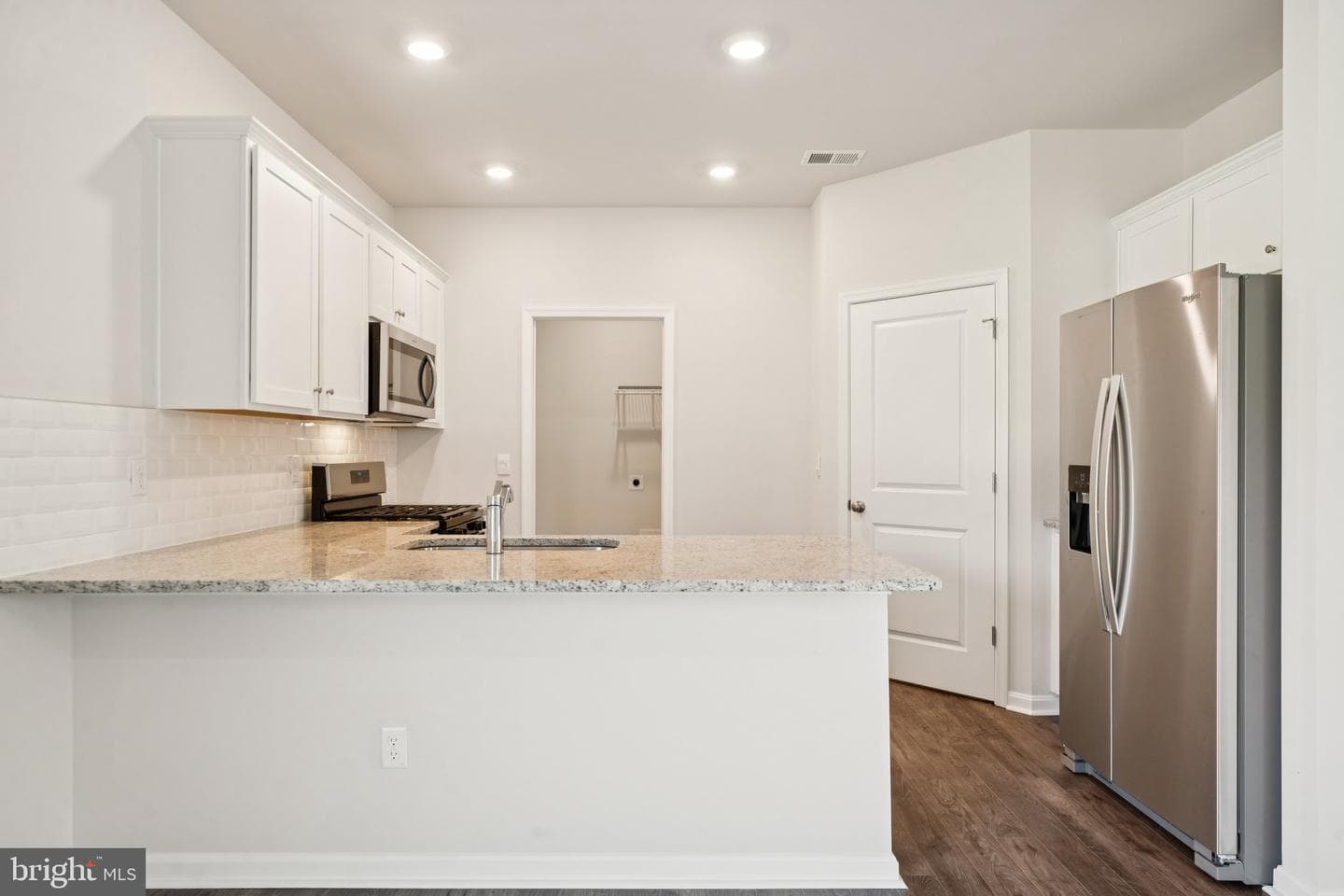 6269 Sterling Way photo 9
