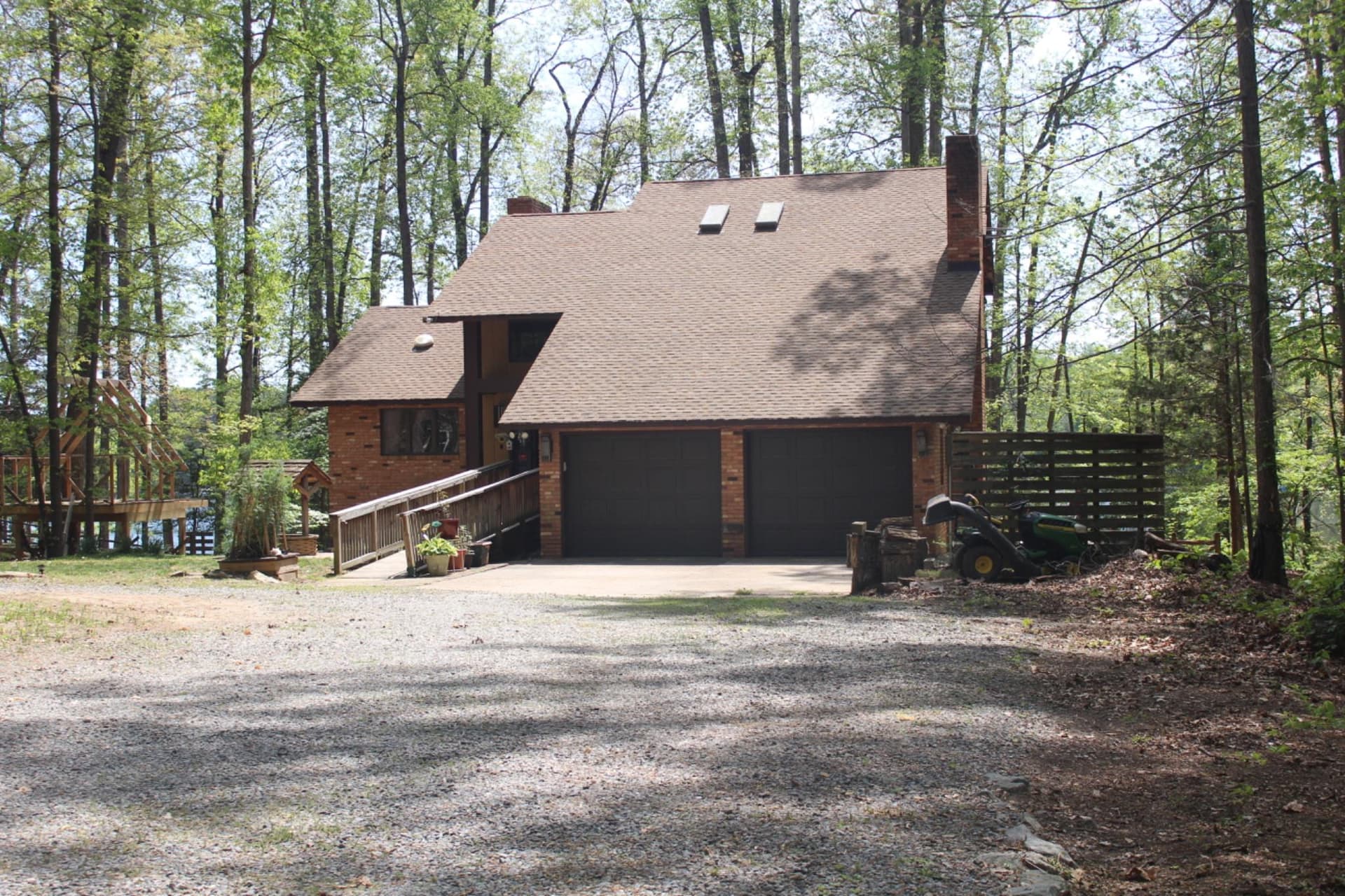 678 Lake Caroline Drive photo 5