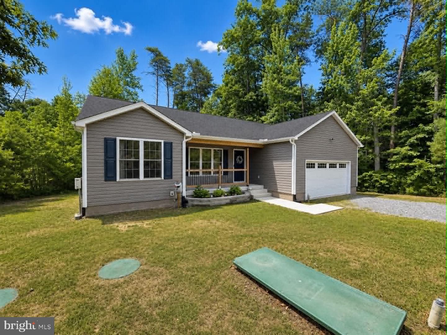 210 Lexington Drive photo 2