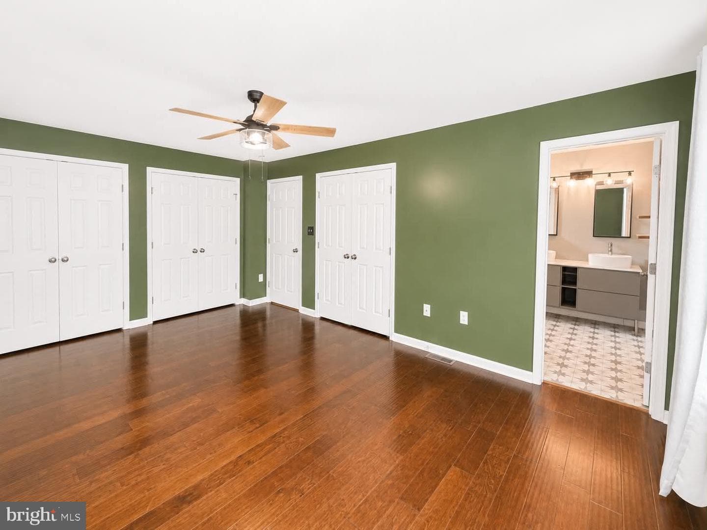 210 Lexington Drive photo 23