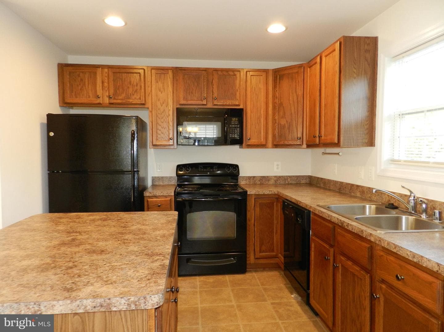 23208 Westwood Court photo 14