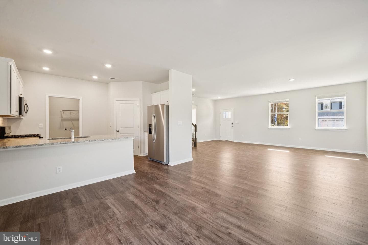 6317 Sterling Way photo 8