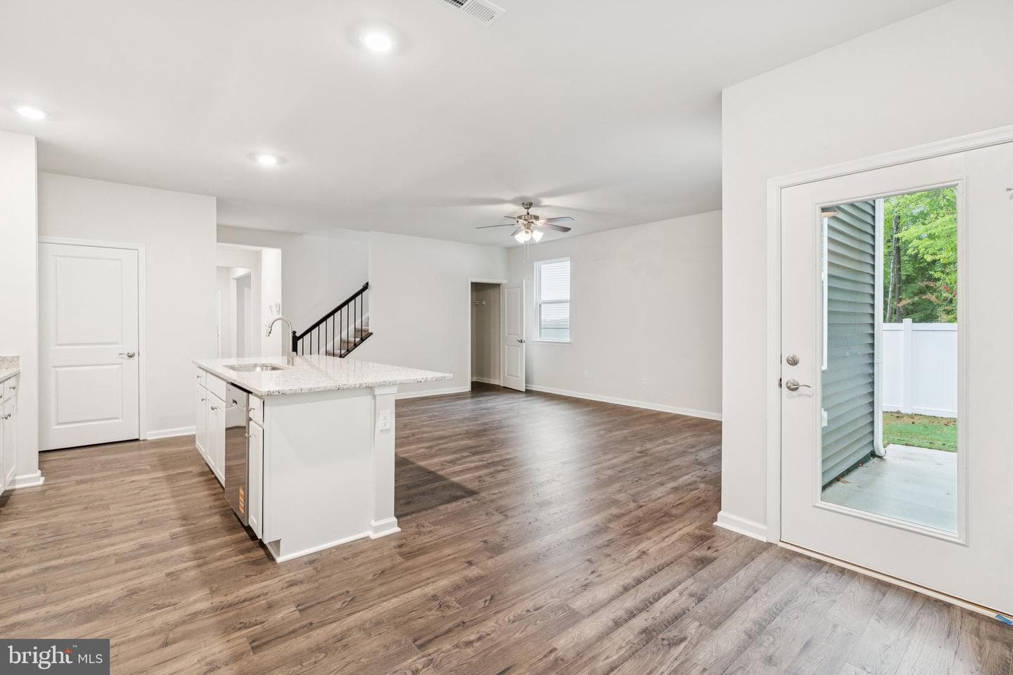 6306 Sterling Way photo 5