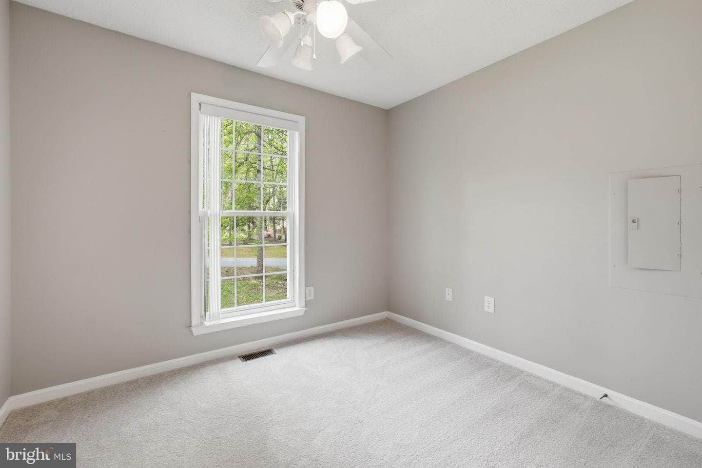 644 Wright Drive photo 17