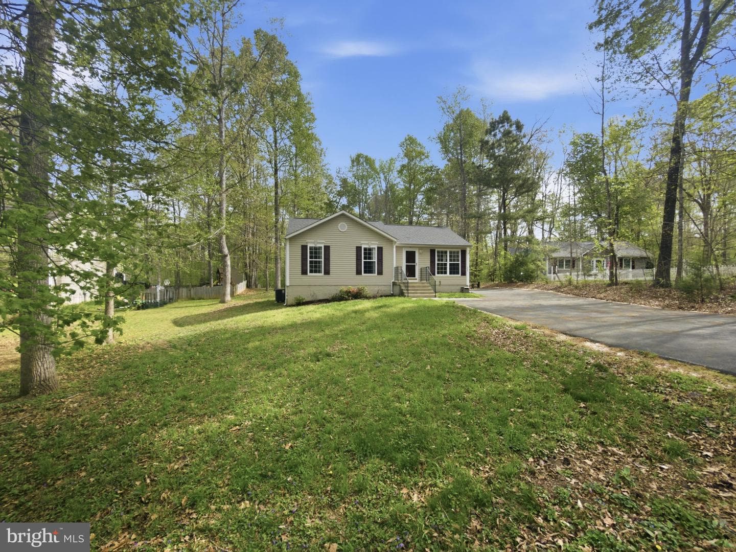 644 Wright Drive photo 3