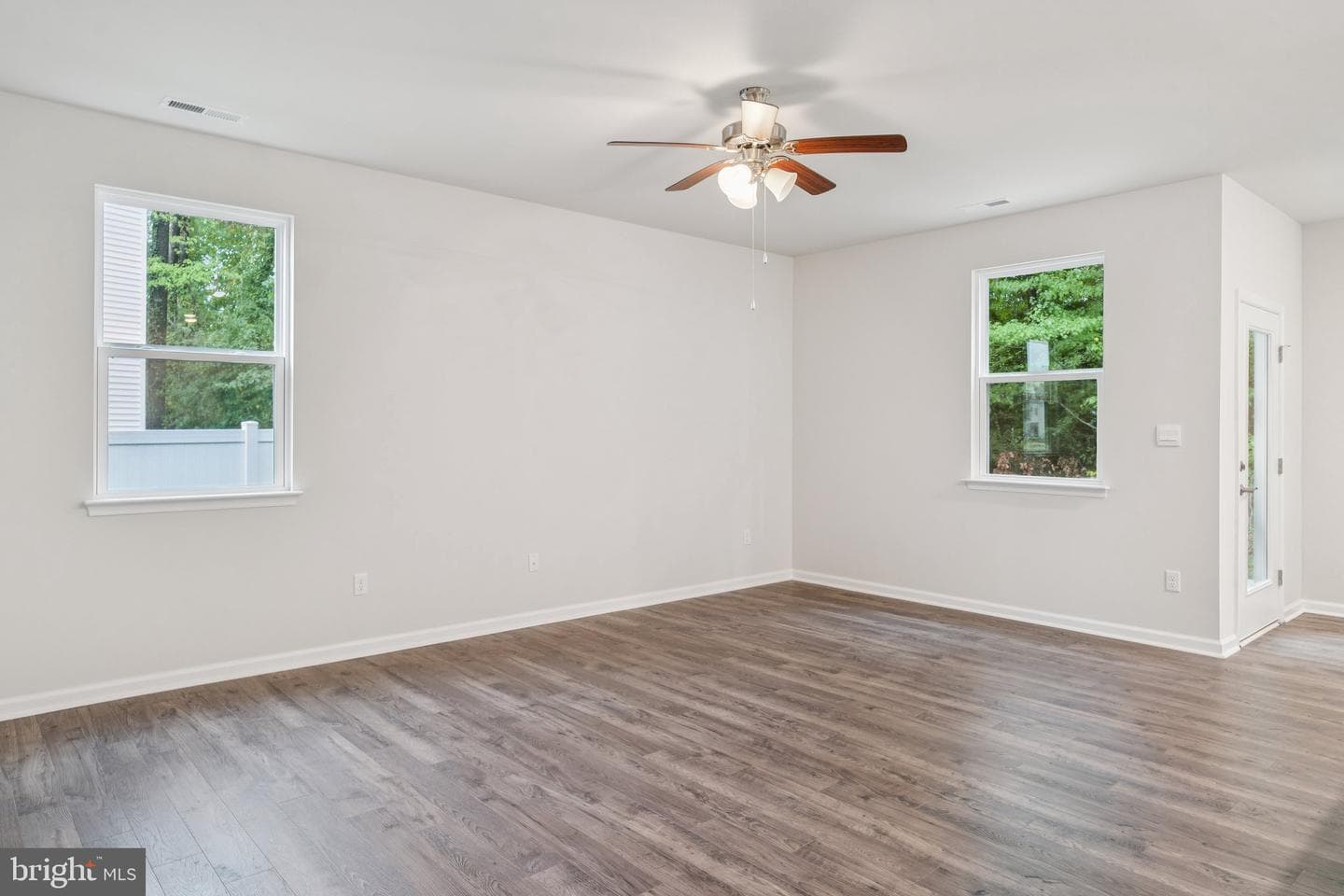 6296 Sterling Way photo 10