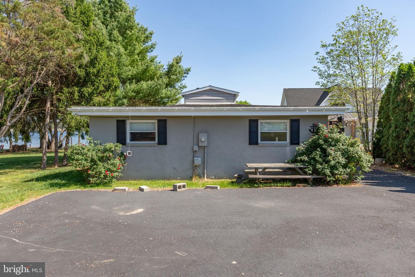 68 Saratoga Cove, Ruther Glen