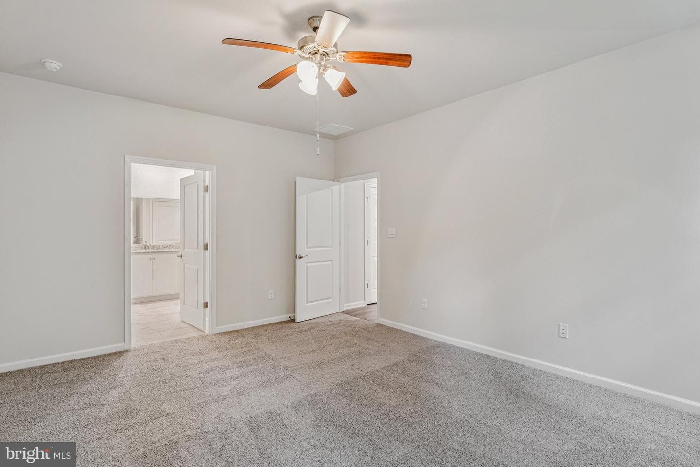 6256 Sterling Way photo 28