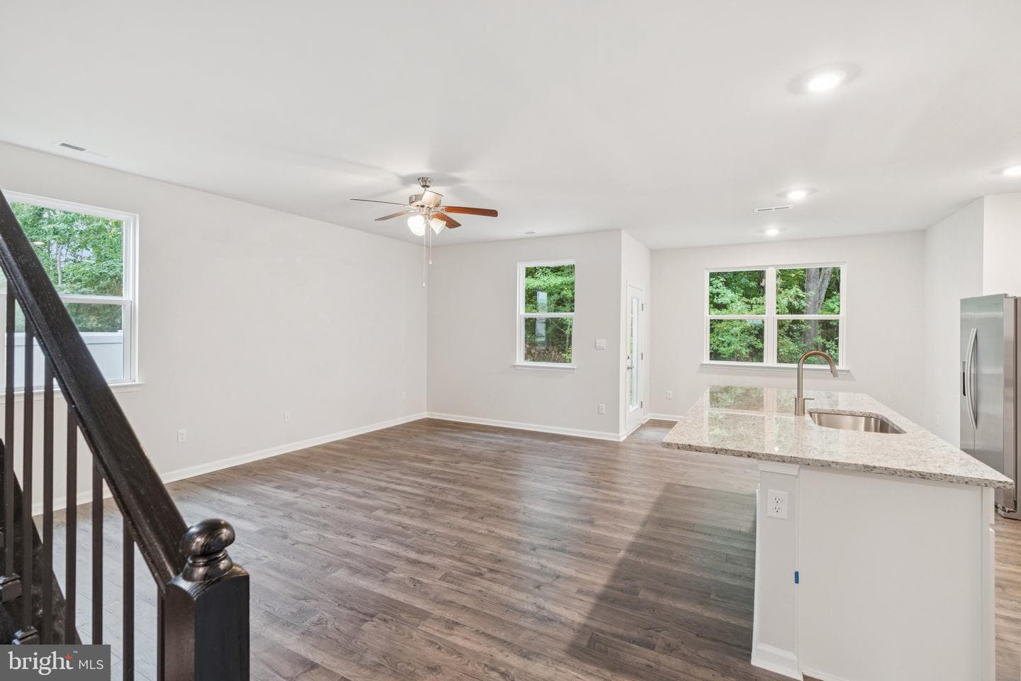 6256 Sterling Way photo 7