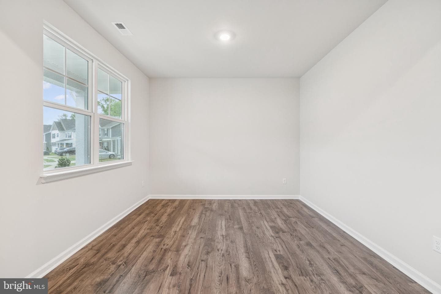 6256 Sterling Way photo 8