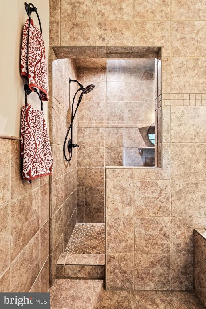 10417 Gallant Fox Way photo 28
