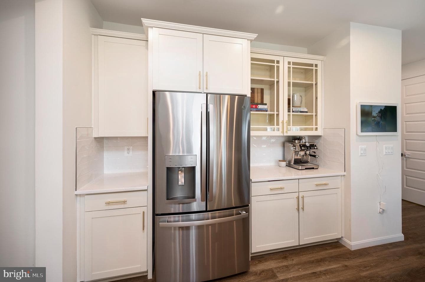 7140 State Way photo 8