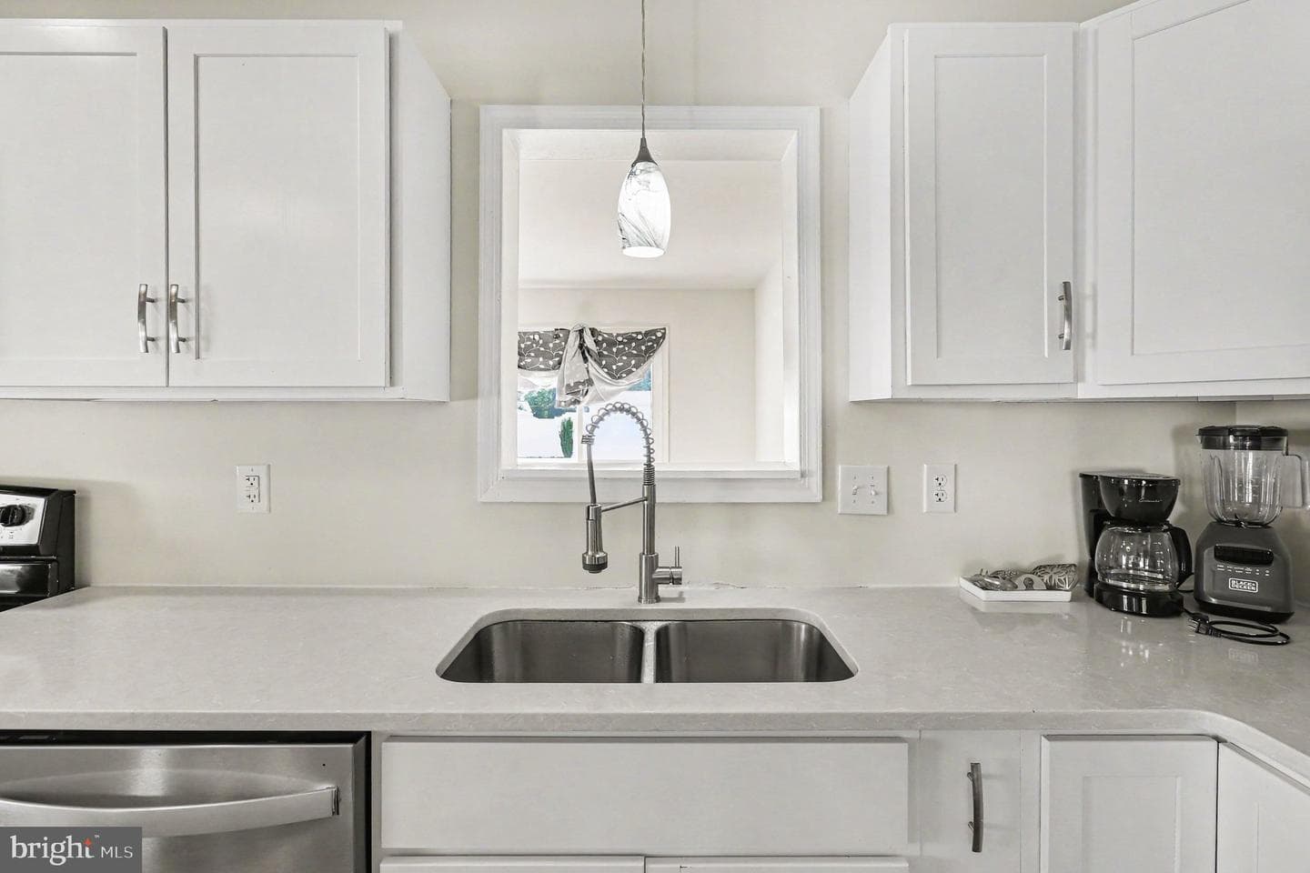 2603 Meadow Lane photo 9